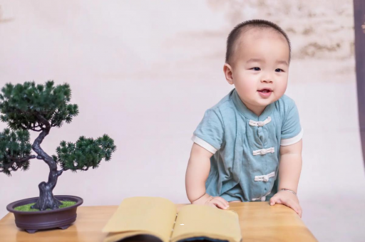 资兴7个月的宝宝